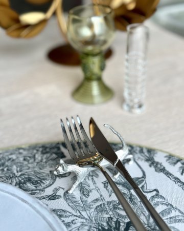 고양이 주석 수저받침