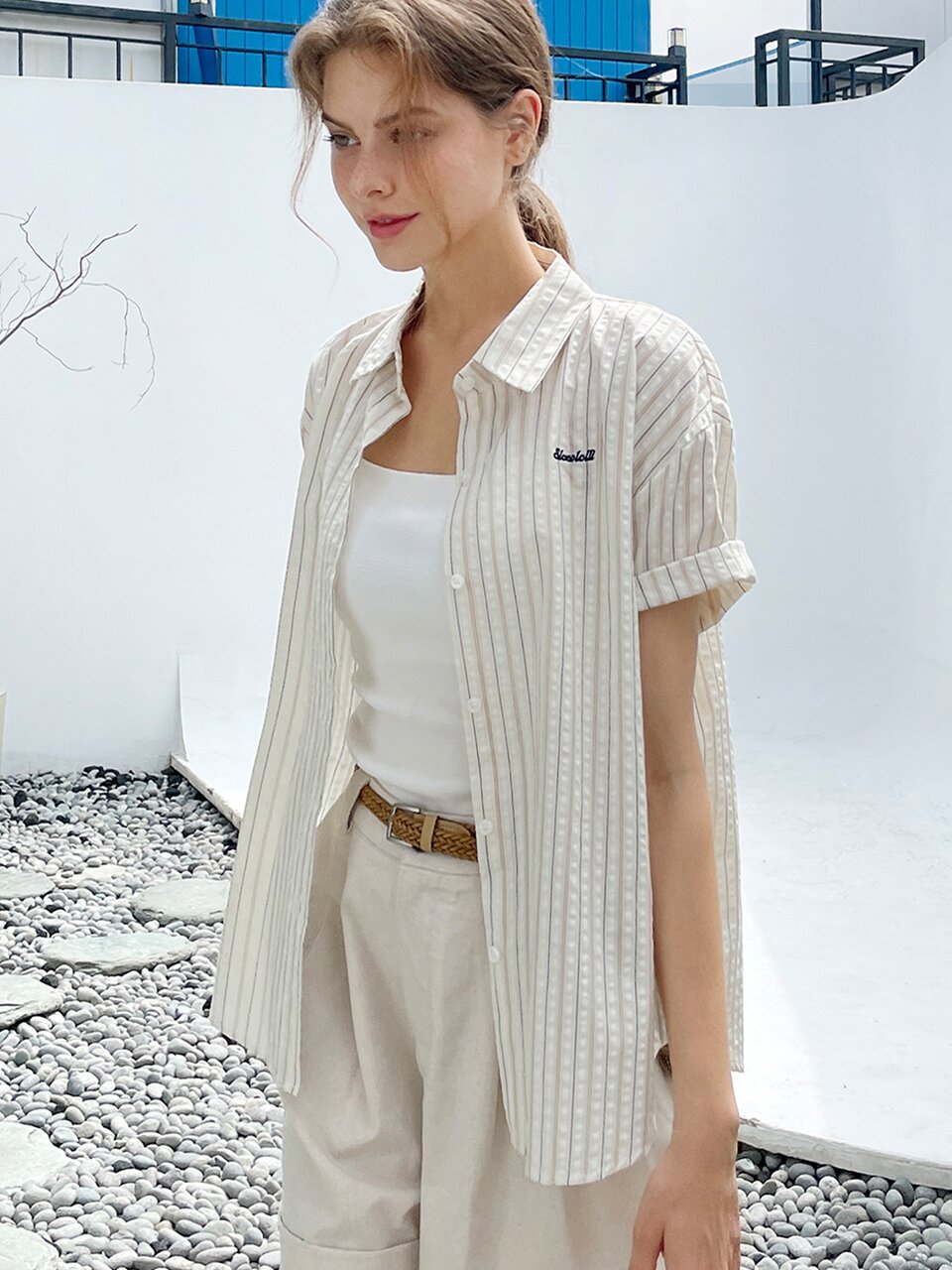 Natural pinstripe short-sleeve shirt_3 Colors