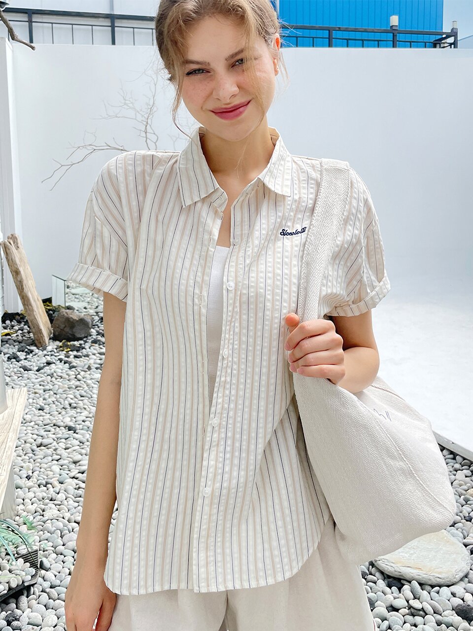 Natural pinstripe short-sleeve shirt_3 Colors