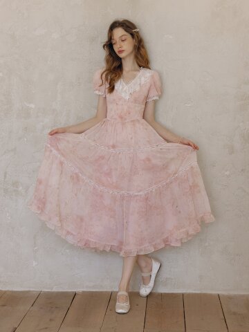LB_Floral lace v-neck puff sleeve dress