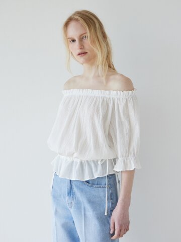 오프숄더 반팔 블라우스 - 아이보리