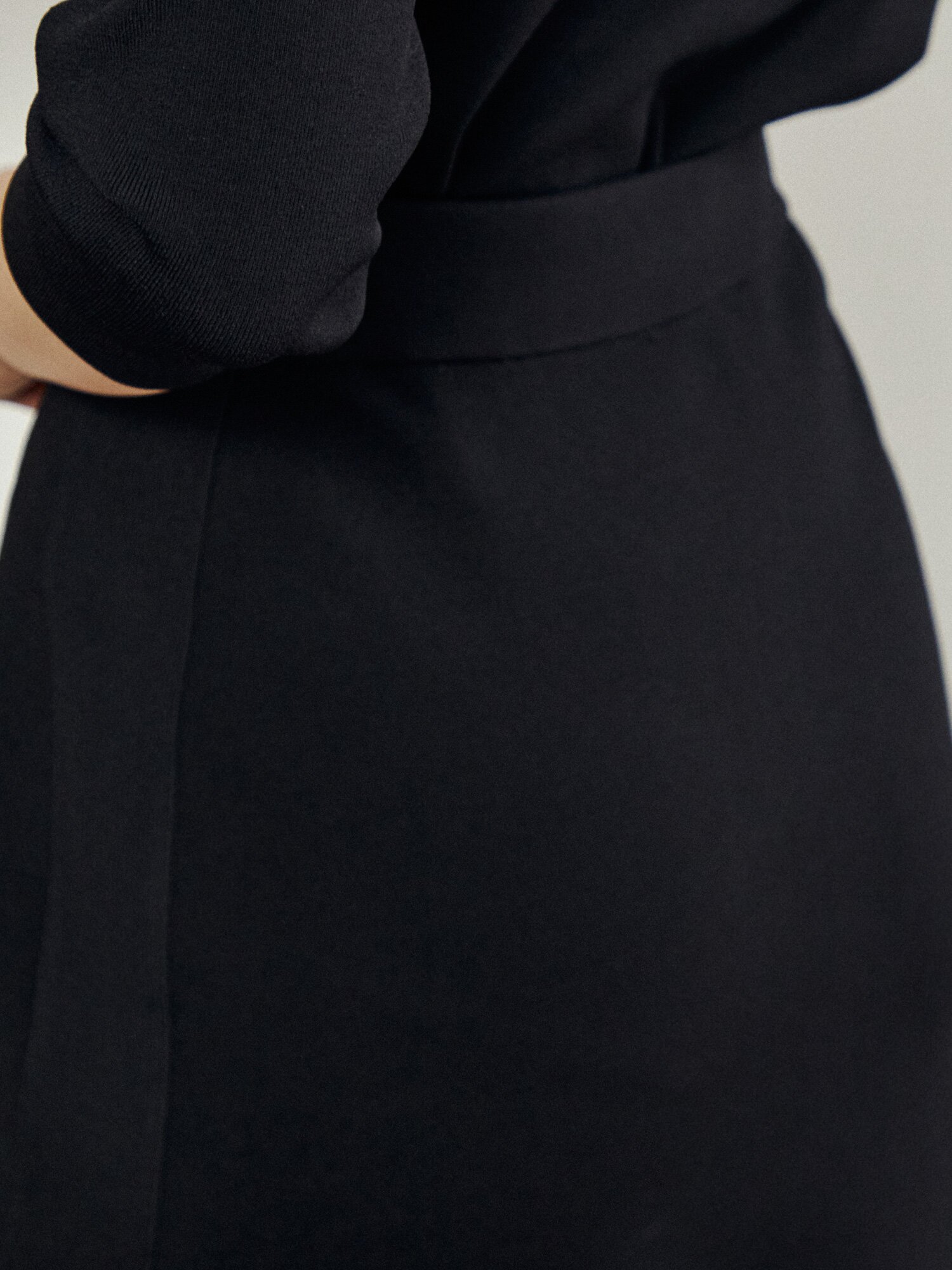 슬릿 H라인 니트 스커트 (BLACK)