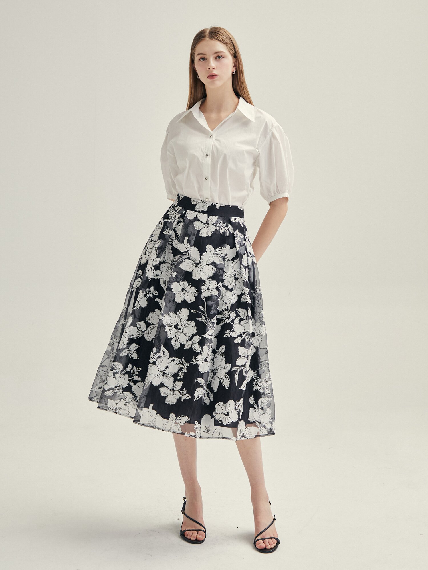 플로럴 턱 플레어 스커트 (PRINT BLACK)