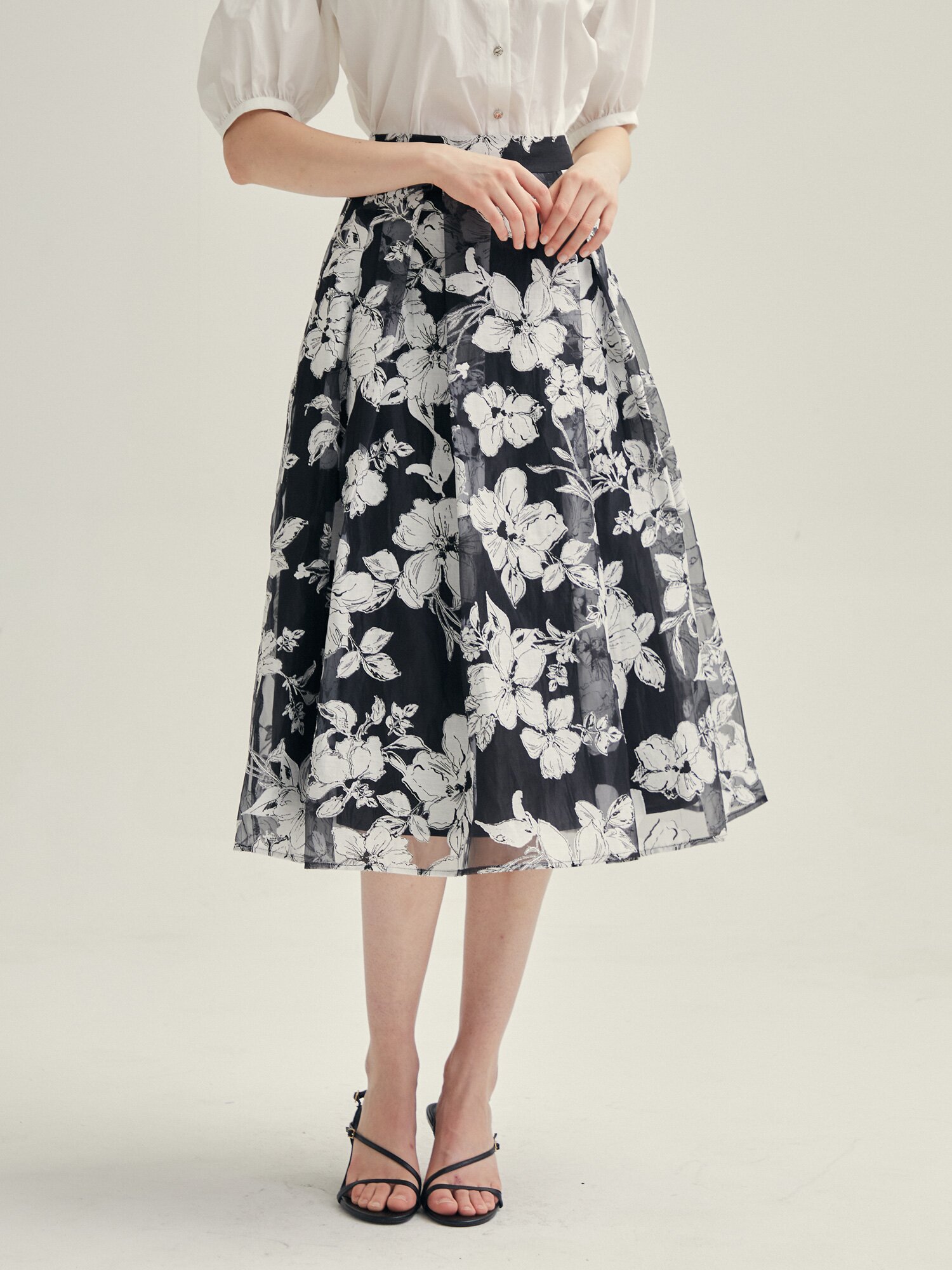 플로럴 턱 플레어 스커트 (PRINT BLACK)