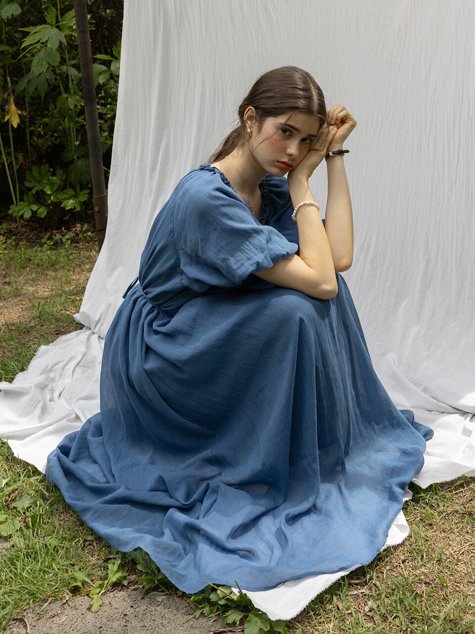 PM_Neckline pleats dress_BLUE