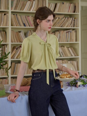 SR_Commuter lace-up short sleeve top