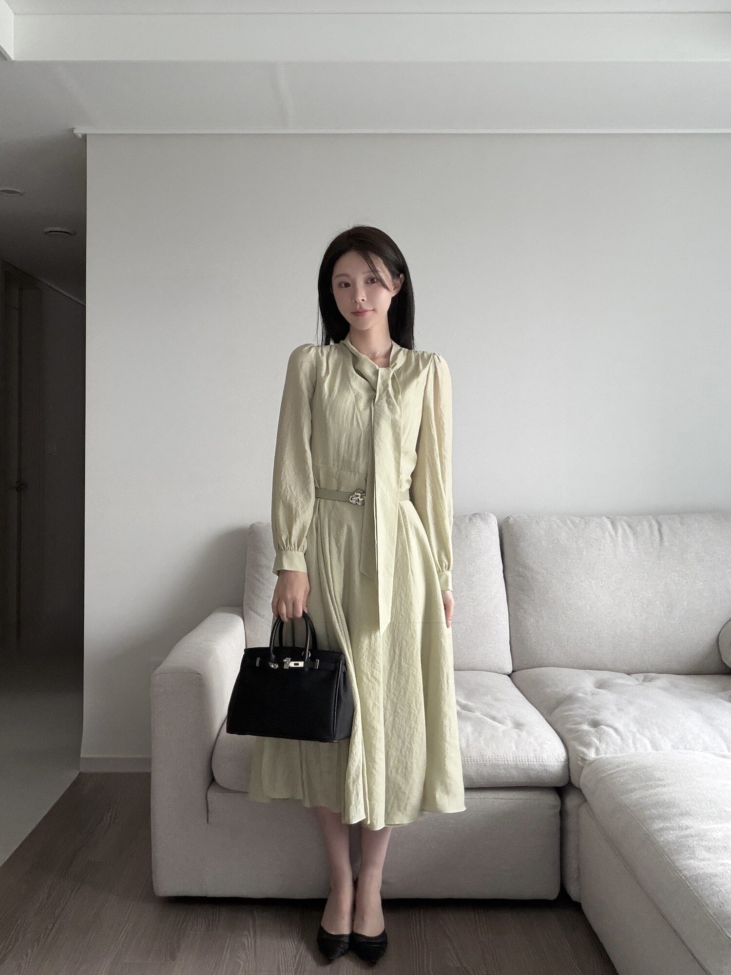 머플러 넥 플레어 원피스 (OLIVE)