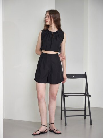 Lucy Half Shorts_Black