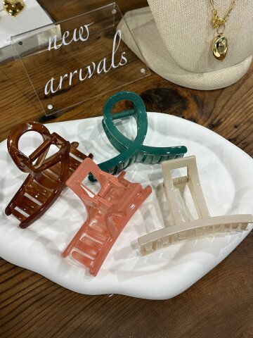 [CONCEPT8 by 신비]미디움 반묶음 집게핀 4개 세트_CEHA250701