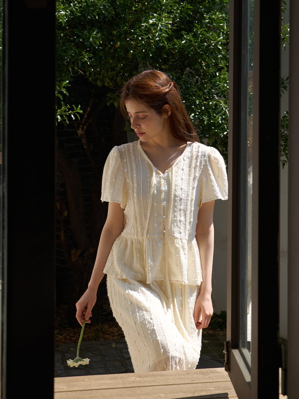 [메종르하르] 스파클링 블라우스 2color