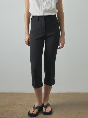 Capri Pants_Black