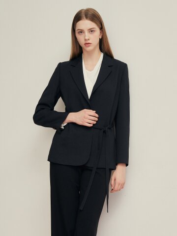 원버클 오픈넥 칼라 벨티드 자켓 