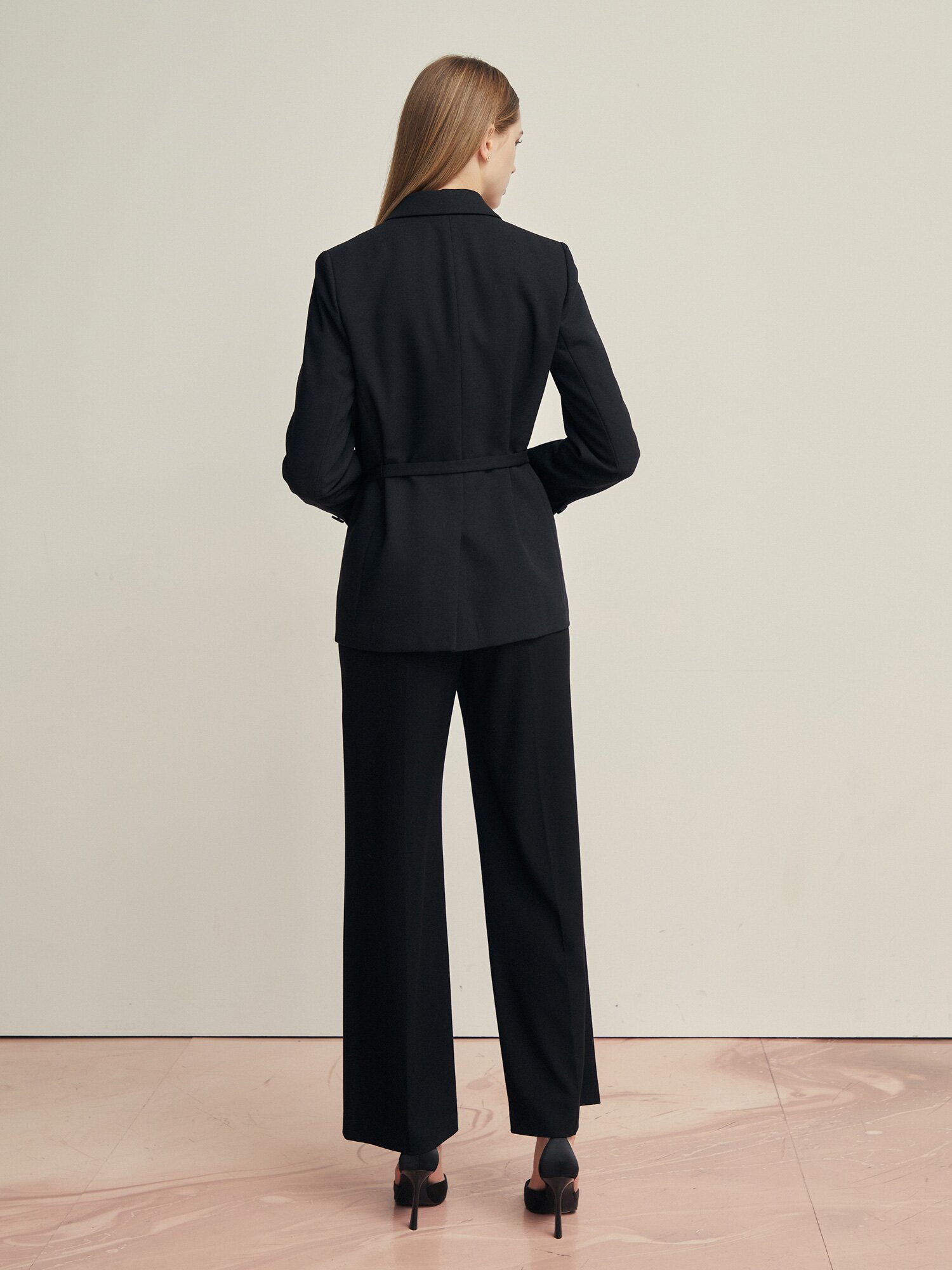 원버클 오픈넥 칼라 벨티드 자켓 (BLACK)