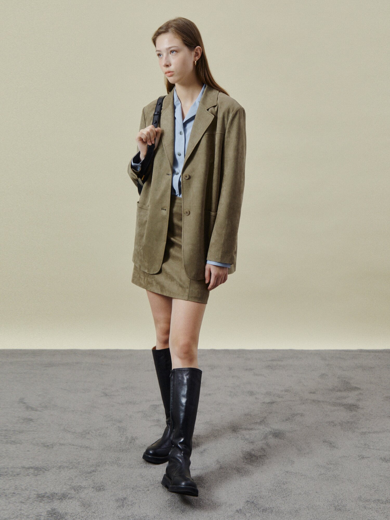 오픈 칼라 스웨이드 자켓 (KHAKI)