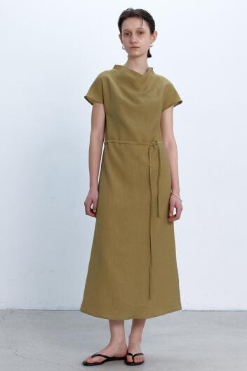 PLEATED LONG ONE-PIECE GREEN