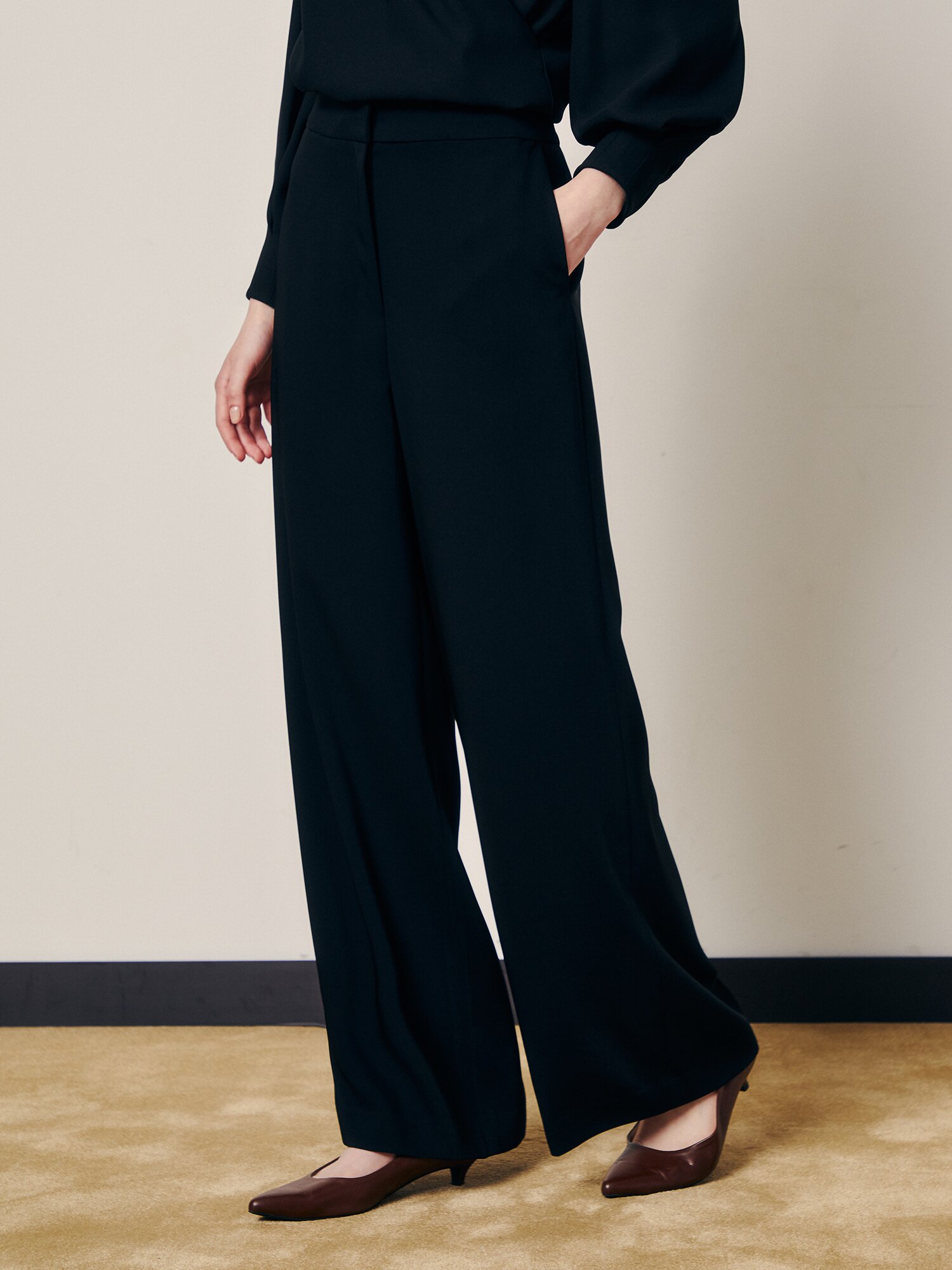 데일리 소프트 와이드핏 팬츠 (BLACK)