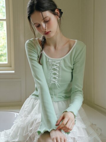 Cest_Strap ribbon bell sleeve top