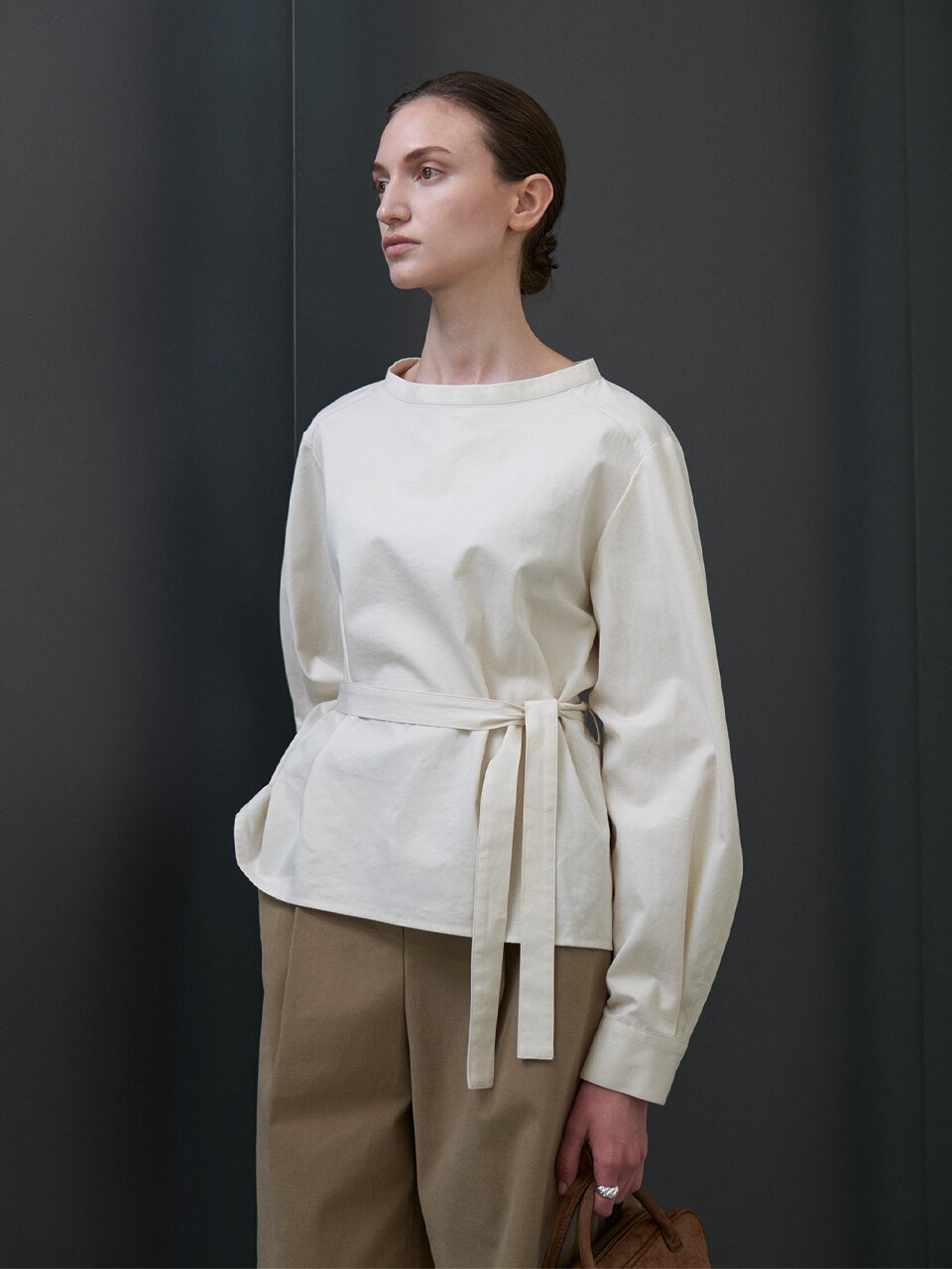 Balloon sleeves belt blouse_IVORY