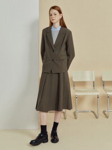 벨티드 플리츠 슬릿 셋업 스커트 