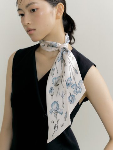 Iris Long Twilly Silk Scarf - Blue