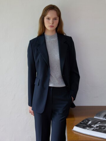 테일러드 싱글 투 버튼 셋업 재킷 