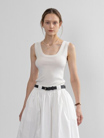 IT_Slim-fit knitted vest_2color