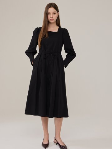 [코엣] 스퀘어 네크 롱 원피스 블랙