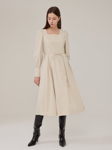 [코엣] 스퀘어 네크 롱 원피스 크림