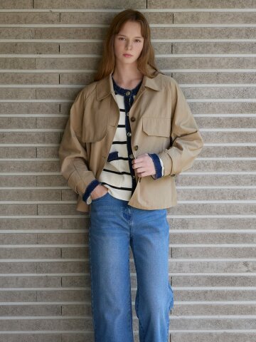 래글런 건플랩 싱글 칼라 점퍼 