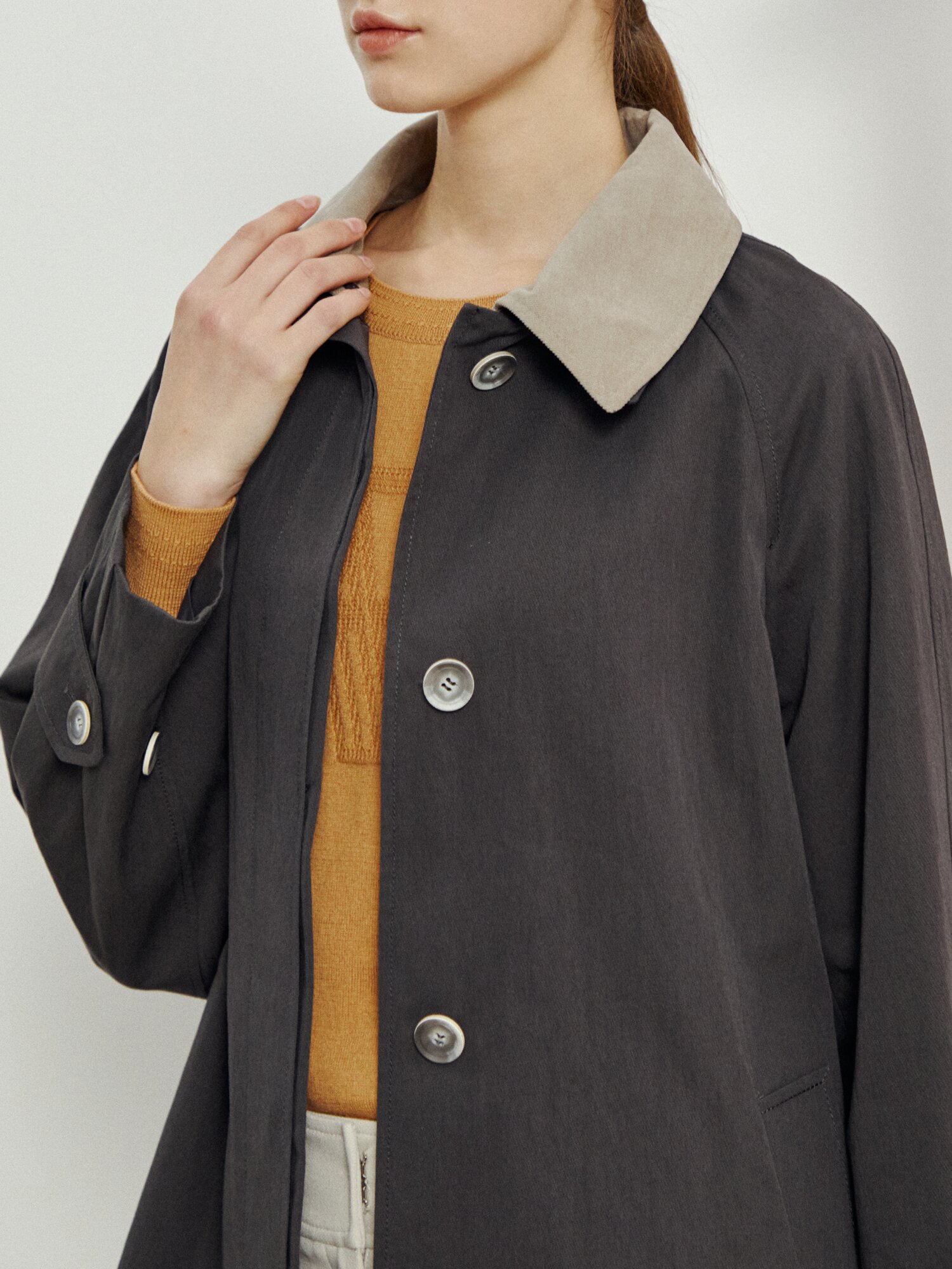 코튼 블렌드 디터쳐블 칼라 트렌치 코트 (DARK GREY)