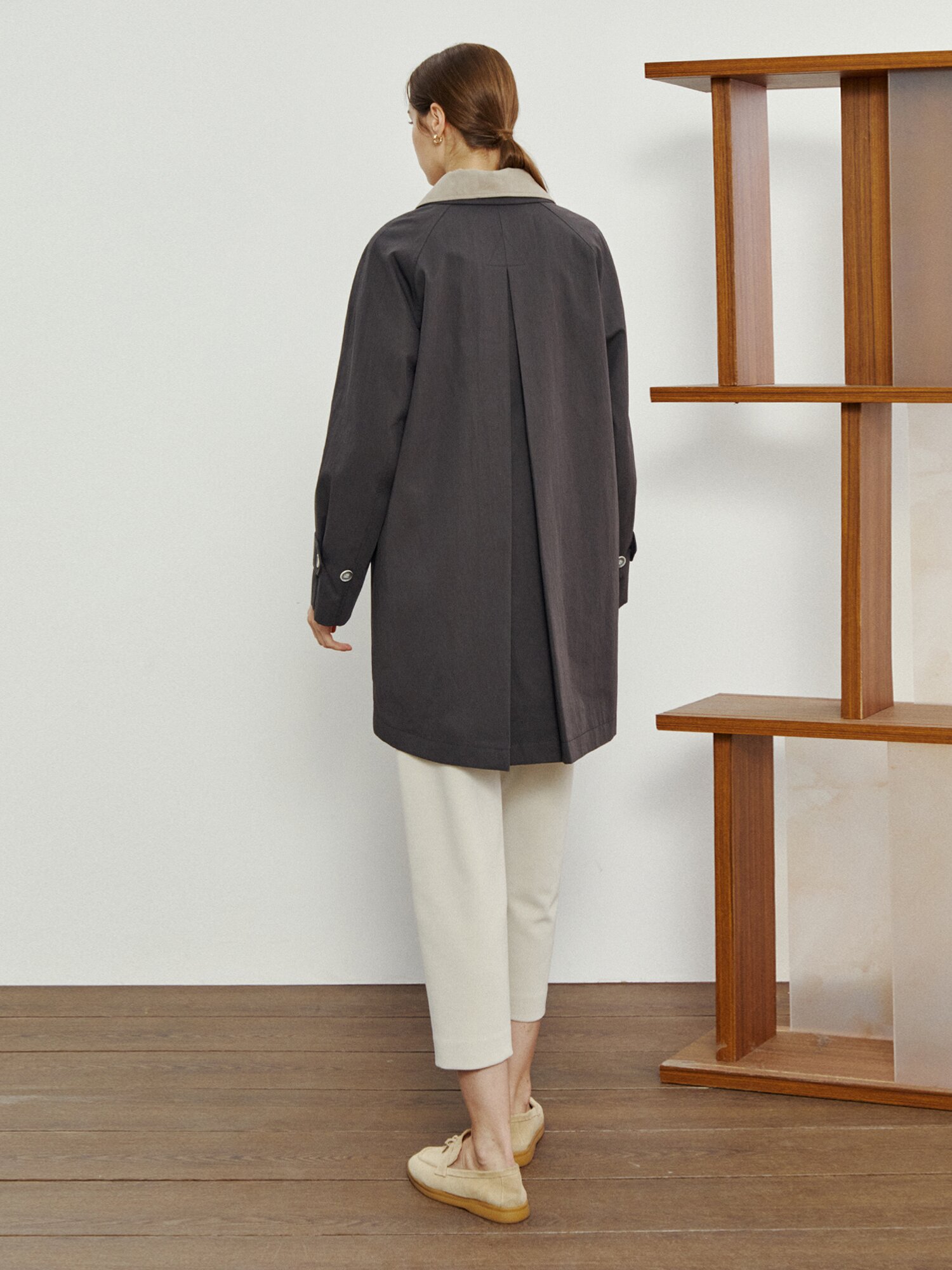 코튼 블렌드 디터쳐블 칼라 트렌치 코트 (DARK GREY)