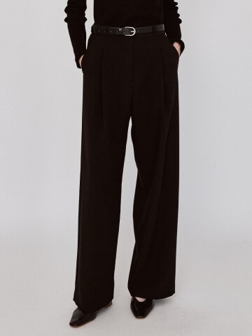 Classic One Tuck Wide Slacks - Black