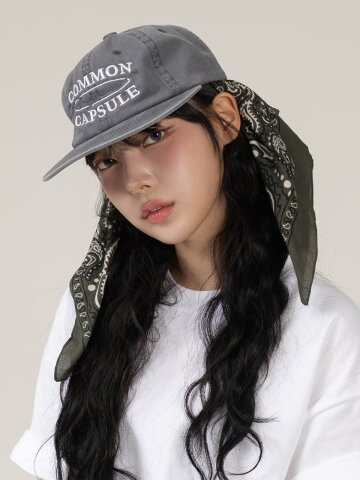 오발 로고 6패널 플랫 바이저 캡 (차콜)