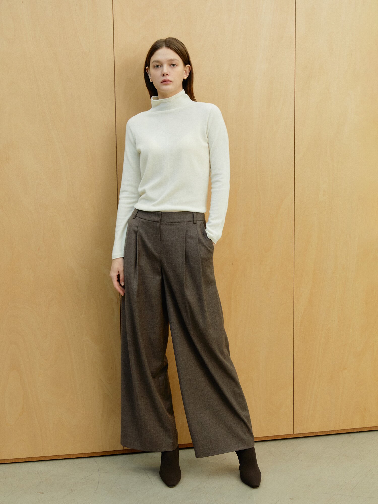 울 캐시미어 터틀넥 풀오버 니트 (IVORY)