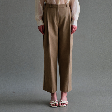 에디트 핀턱 슬랙스