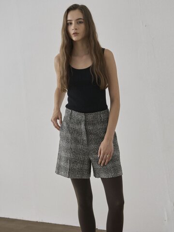 CHECK TEXTURED SHORTS - BLACK