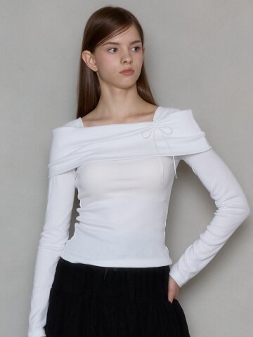 EDGE OFF-SHOULDER T-SHIRT_IVORY