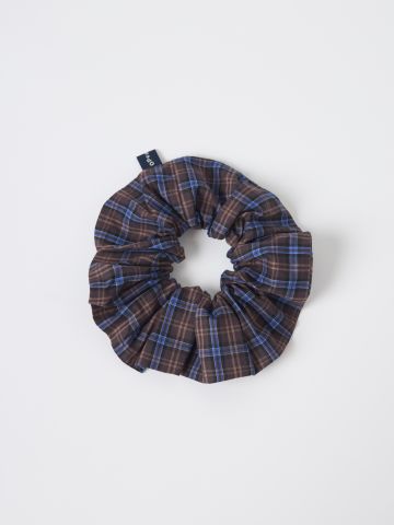 check scrunch burgundy