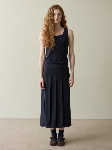 medium long pleated skirt navy