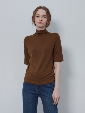 DRAPE HALF-NECK T-SHIRT