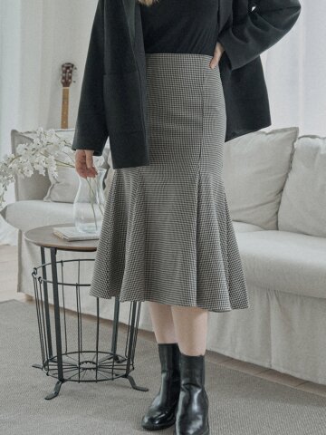 Swallow Pattern Mermaid Skirt - IVORY