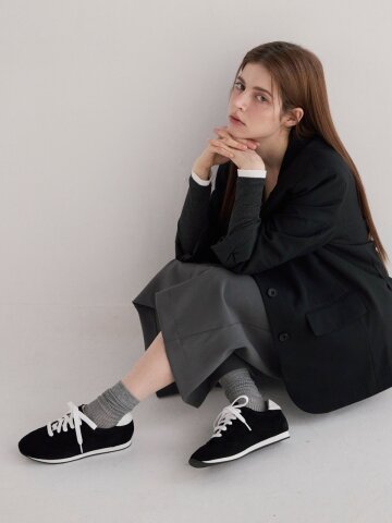 suede  sneakers  all black