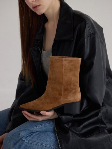 simple western ankle boots suede camel
