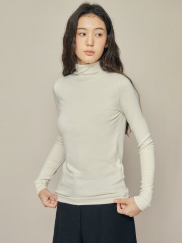 울 블렌드 폴라 티셔츠 