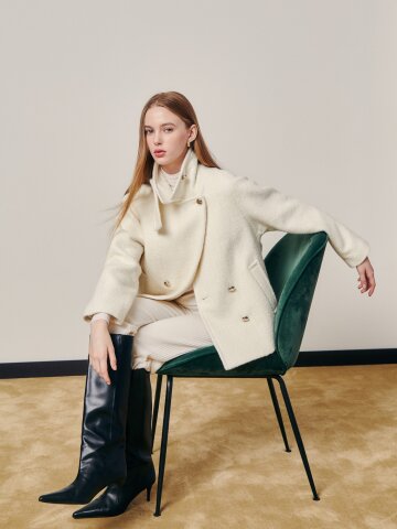 클래식 하이넥 더블 숏 코트 