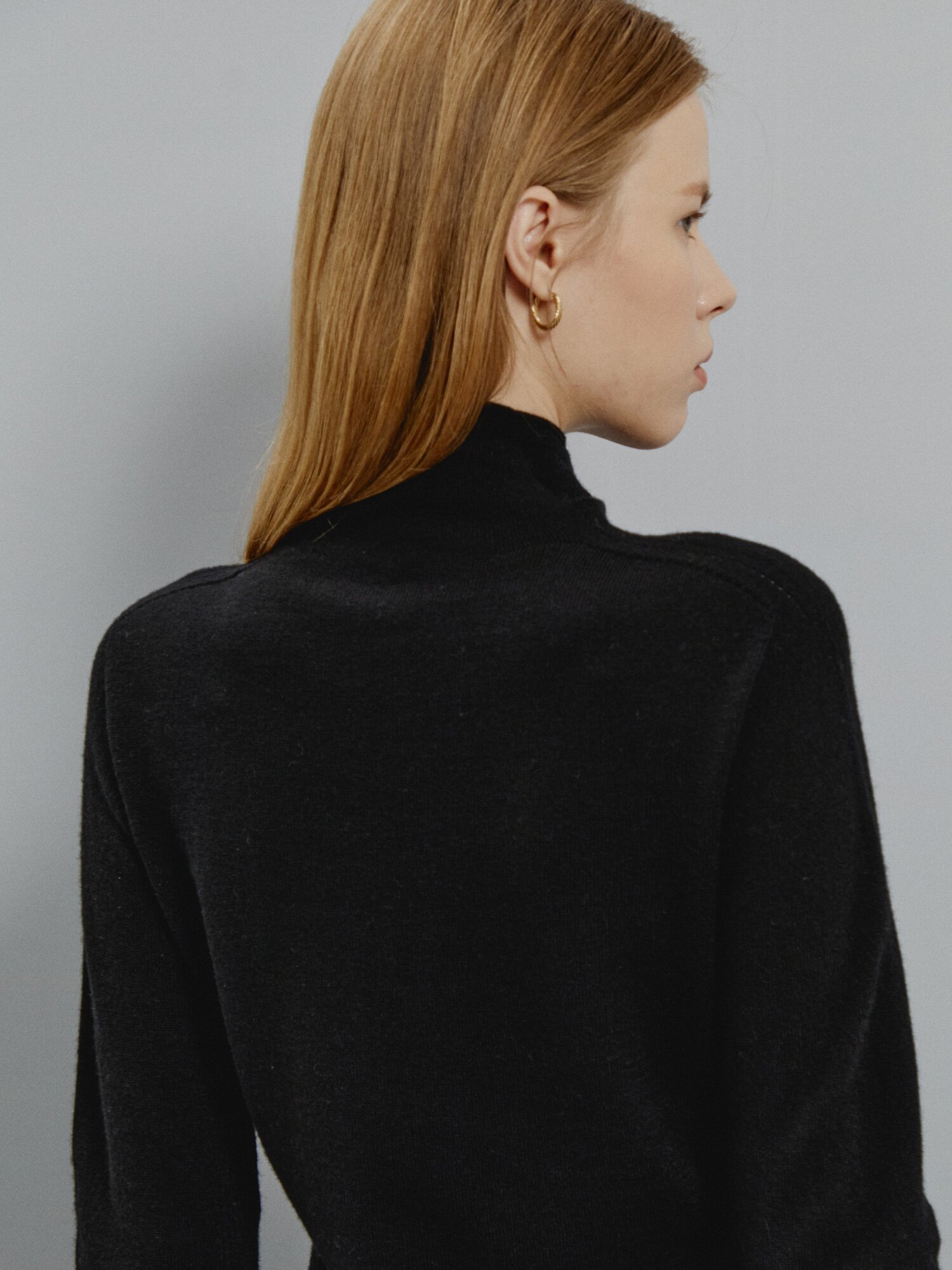 모던 베이직 하프넥 울 니트 탑 (BLACK)