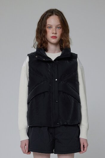 [WOMEN] 글로시 실크 터치 다운 베스트 - 블랙 HDW0001AVZBLK