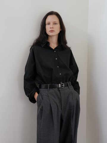 Y4 블랙 베이직 셔츠
