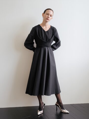 블랙 자카드 타이 웨이스트 드레스
