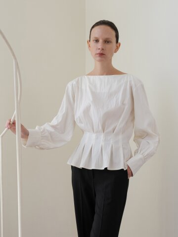웨이스트 다트 아이보리 블라우스
